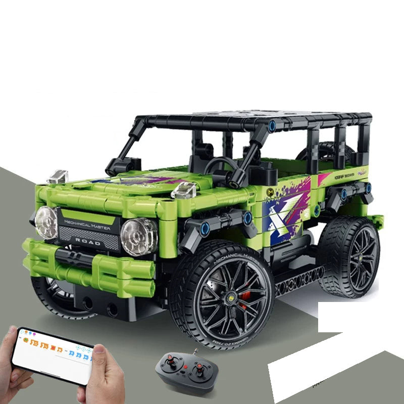 Green RC Brick SUV - 580 Pieces