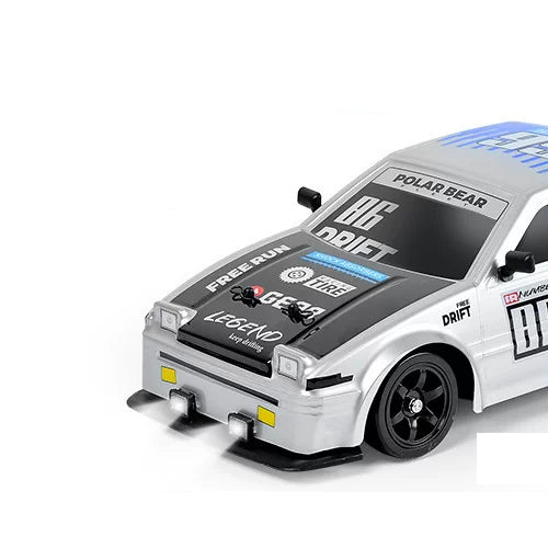 SC16A07 silver / blue front hood,grille andwheel detail
