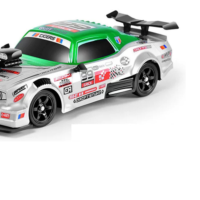 SC16A08 silver / green rear body,spoiler andwheel detail